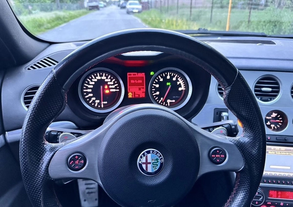 Alfa Romeo 159 cena 25000 przebieg: 148000, rok produkcji 2009 z Jarocin małe 121